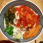 日本橋海鮮丼 つじ半 - 