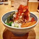 日本橋海鮮丼 つじ半 - 