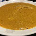 陳麻婆豆腐 マエジマ - 『フカヒレの姿煮(特大150g)』～たっぷり上海蟹みそ入りの贅沢ソースで～