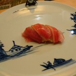 浪速 鮨波留加 - 大トロ