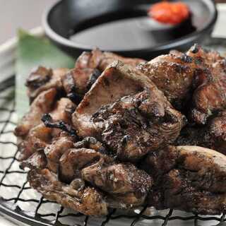 新鮮な名古屋コーチンモモ肉のみ使用