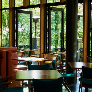 TWELVE GARDENS BAR&GRILL_1