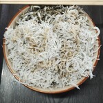 土佐角弘海産 - しらす丼