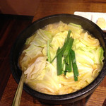 黒毛和牛 焼肉・ホルモン 独眼牛 - 鉄鍋ホルモン