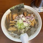 Komusashi - 濃い煮干しチャーシュー麺（上から）