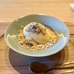 ひがしやま 司 - ◆焼きわらび餅、ミルクアイス、カルダモン入りきな粉