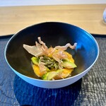 ひがしやま 司 - ◆卵黄たっぷりのシャリ粥、アスパラ、鰹節