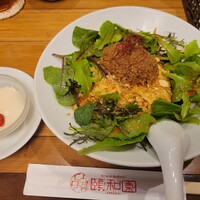 個室中華 頤和園 溜池山王店 - 