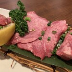 Yakiniku Hompo Nagomiya - 上タン塩