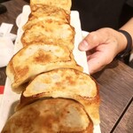 248385744 - デカ餃子...コレいいよコレ！