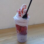 農家の茶屋　自然満喫倶楽部 - いちごパフェ(レギュラー)