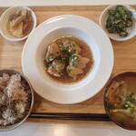 トーコーキッチン - 自家製照焼きソースで じっくり焼きました。