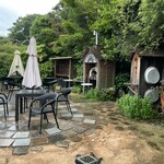 村のピザ屋 カンパーニャ - イングリッシュガーデン風