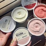 無印良品 - 『素材を生かしたアイス ジャージー牛乳』
『素材を生かしたアイス 桜もち風味』
『素材を生かしたアイス いちご』