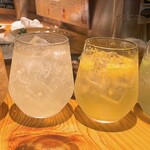 バル ciccio - 果肉ゴロゴロ生搾りカクテル　グレープフルーツ、パイン、みかん、キウイ