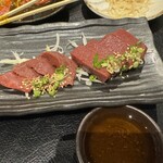 炭火焼肉 にく式 - レバ刺し‼️