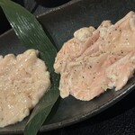 炭火焼肉 にく式 - シマチョウ・テッポウ