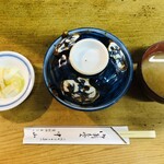 天ぷら 中山 - しじみの味噌汁とお新香