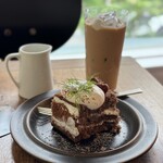 Tea room mahisa motomachi - 黒い森のさくらんぼのケーキ