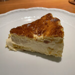 両忘 - 最上級、美味美味チーズケーキ。たぶん、パティシエも兼ねてるすごいシェフ。