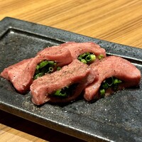 中目黒焼肉 登牛門 - 