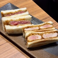 中目黒焼肉 登牛門 - 