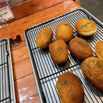 KAMEYA Bakery CAFE - カレーパン¥118