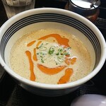 まるふじ食堂 - つけ汁にもラー油