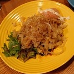 中華茶寮　帛龍 - 令和6年5月 夜営業時間(17:00〜21:00)
くらげ酢 税込750円