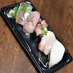 千代田鮨 - 料理写真:季節の鮮魚にぎり（７０１円）２０２４年５月