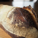 一歩ベーカリー - 自家製酵母のバゲット