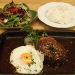 多津味 - ハンバーグステーキ （サラダ、ライス、味噌汁） デミソース