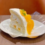 フルーツケーキファクトリー  - オレンジクラウン＠オレンジ、ジェノワーズ、ホイップなのが残念
