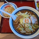 ８番ラーメン 魚津店 - 