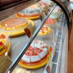 フルーツケーキファクトリー  - 