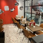 フルーツケーキファクトリー  - 店内