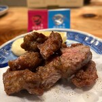 餃子食堂 - ニューベイブの豚肉唐揚げ