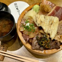 焼うお いし川 名古屋 - 炙りトロがはいった贅沢な炙り丼