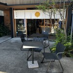 焼き芋専門店 維新蔵 - テラス席でワンちゃんとお召し上がりいただけます