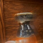 和膳 きたはま - お銚子は飴釉に海鼠釉を掛けている。