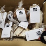 畑のコウボパン タロー屋 - 小包みを開けると幸せがいっぱい(^^)