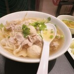 本格タイ料理バル プアン - 