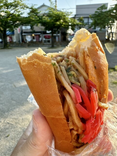 Koen Mae no Pan Yasan photo 2