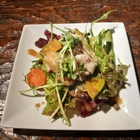 鉄板焼 炭焼 さいとう - ①本日のサラダ