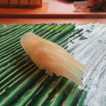 寿司 濱芝 - 真鯛昆布締め