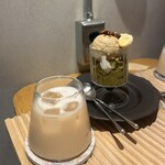 アンドテイ - 『日本茶ミルクティー(ICED)』
            茶葉：国産烏龍茶
            プラントミルク：マイナーフィギュアオーツ
            甘さ：ストレート
            『スコーンパフェ』