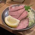 焼肉一心たん助 - タン刺し