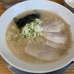 Raamen Waya - ラーメン７５０円　近景