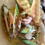 SEAFOOD HOUSE PIER54 - 