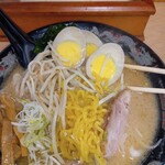 北海道らーめん味源 河辺店 - みそラーメン味付玉子